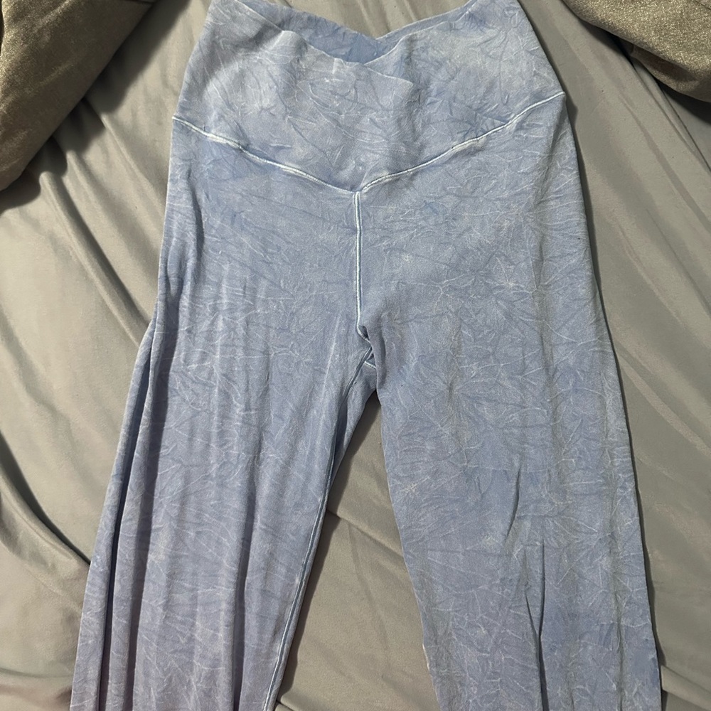 Aerie crossover flare leggings